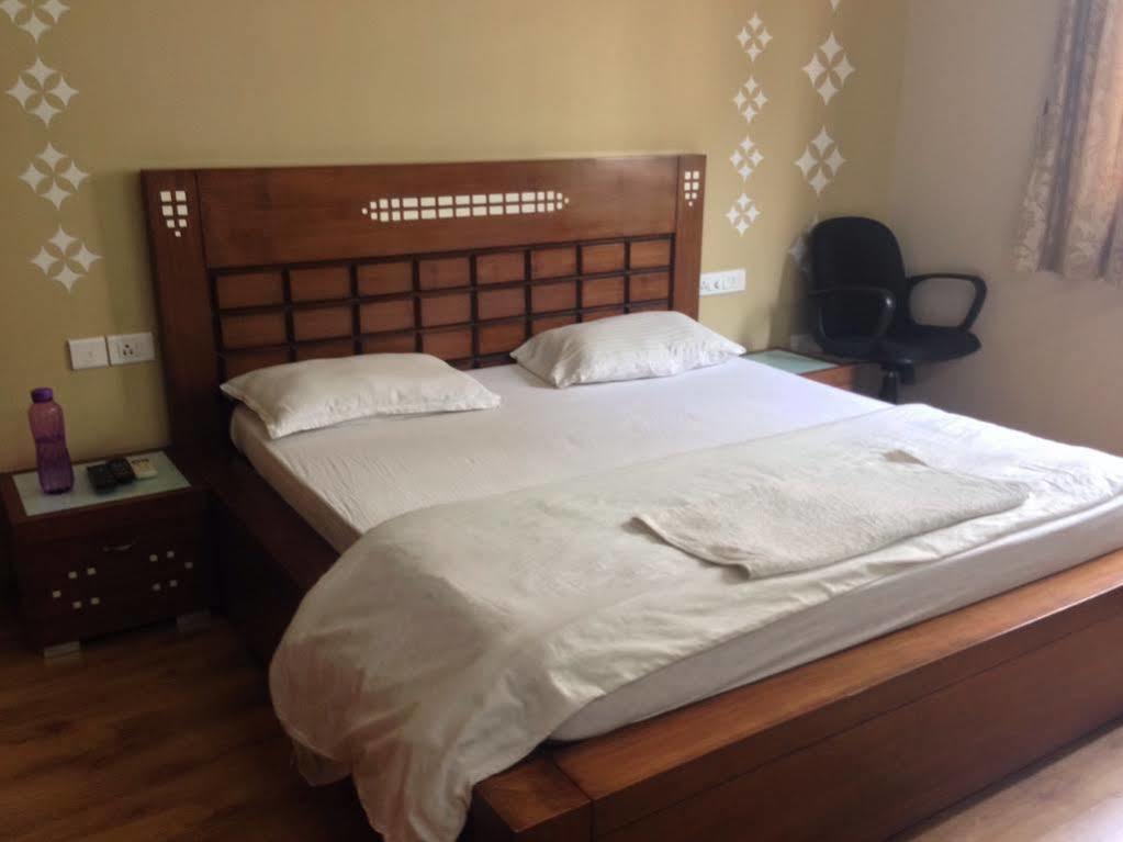 Park Inn Hospitality Bangalore Esterno foto